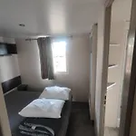 Campsite Mobil-home Climatise A 3 Min Proche Barcares Piscine Chauffee