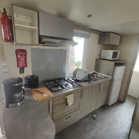 캠프장 Mobil-home Climatise A 3 Min Proche Barcares Piscine Chauffee *